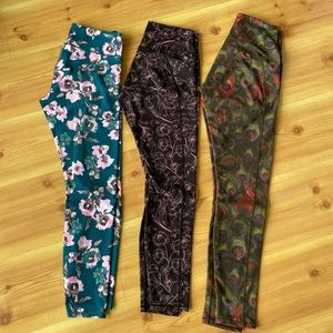 3 pair Fabletics Powerhold Leggings Size Small